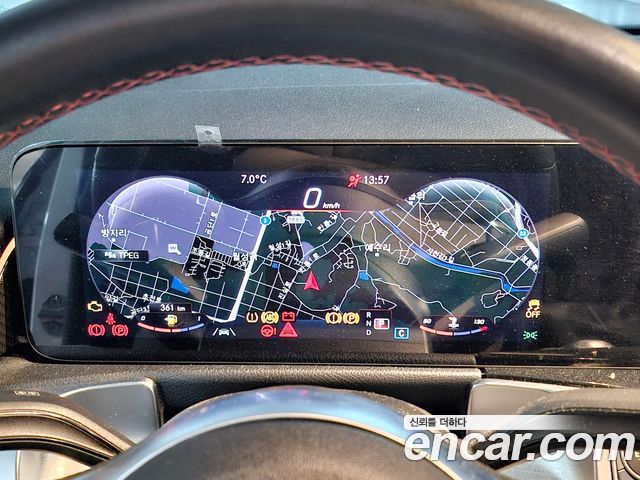 Mercedes-Benz GLB-Class (X247) GLB250 4MATIC 2021 — фото 15