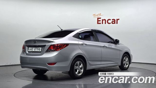Hyundai Accent (New) 1.4 VVT Premier 2011 — фото 2