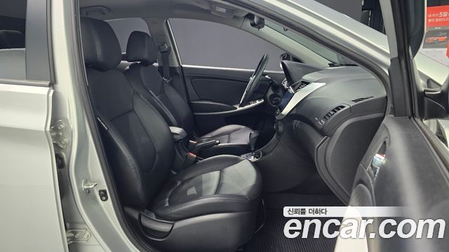 Hyundai Accent (New) 1.4 VVT Premier 2011 — фото 10