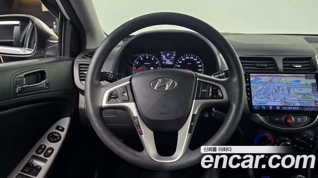 Hyundai Accent (New) 1.4 VVT Premier 2011 — фото 17