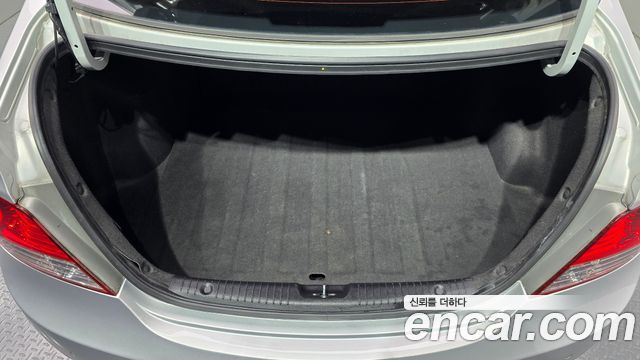 Hyundai Accent (New) 1.4 VVT Premier 2011 — фото 23