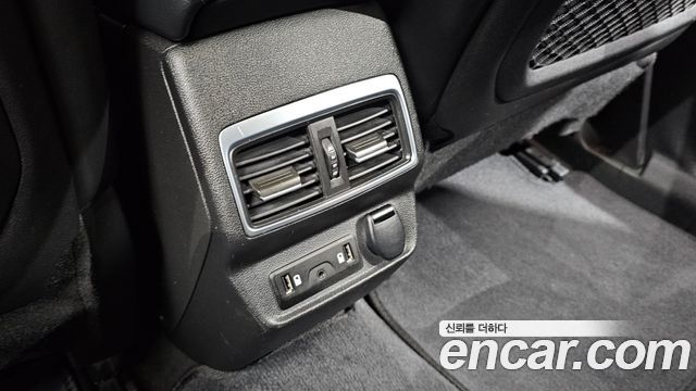 Renault Korea QM6 Diesel 4WD RE Signature 2017 — фото 27