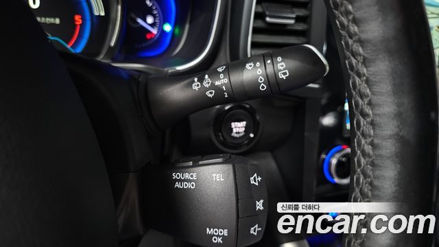 Renault Korea QM6 Diesel 4WD RE Signature 2017 — фото 31