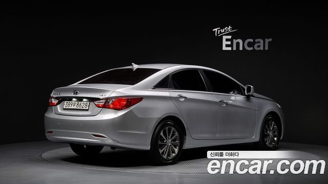 Hyundai Sonata The Brilliant LPI Smart 2014 — фото 2
