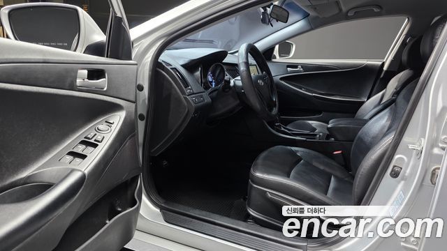 Hyundai Sonata The Brilliant LPI Smart 2014 — фото 10