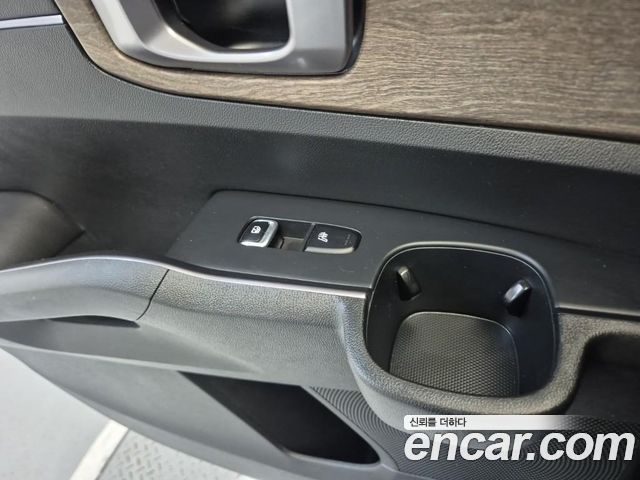 Kia Sorento (IV) Gasoline 2.5T 2WD Prestige 2023 — фото 23