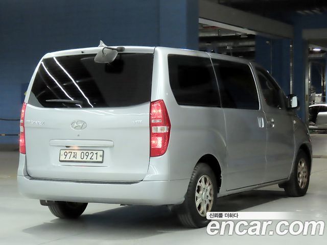 Hyundai Grand Starex 3-Seater VAN CVX Luxury 2015 — фото 2