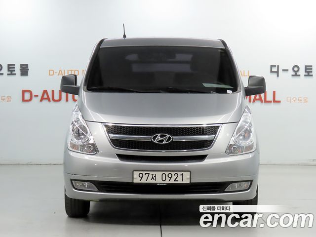 Hyundai Grand Starex 3-Seater VAN CVX Luxury 2015 — фото 3