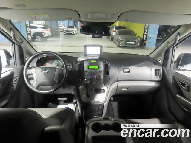 Hyundai Grand Starex 3-Seater VAN CVX Luxury 2015 — фото 7