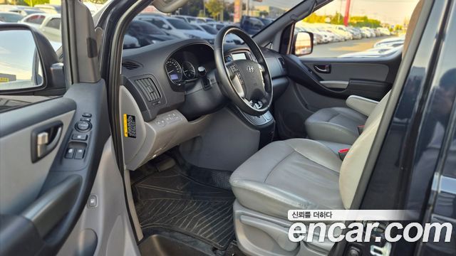 Hyundai Grand Starex Van 5-Seater Modern 2019 — фото 3