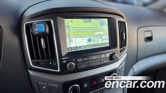 Hyundai Grand Starex Van 5-Seater Modern 2019 — фото 7