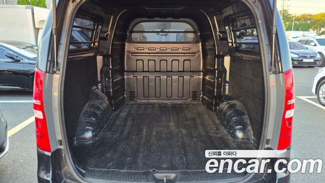 Hyundai Grand Starex Van 5-Seater Modern 2019 — фото 16