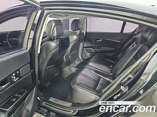 Kia K9 3.3 GDI Executive 2017 — фото 16