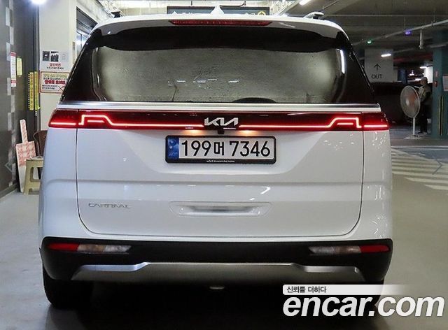 Kia Carnival (IV) Gasoline 9-Seater Signature 2023 — фото 4