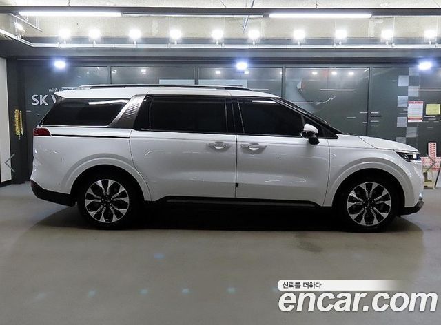 Kia Carnival (IV) Gasoline 9-Seater Signature 2023 — фото 5