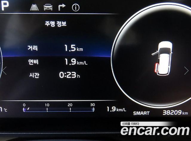 Kia Carnival (IV) Gasoline 9-Seater Signature 2023 — фото 9