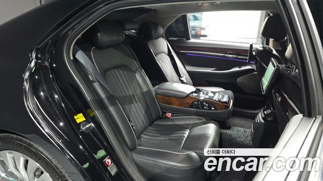 Genesis EQ900 5.0 GDI AWD Prestige 2016 — фото 12
