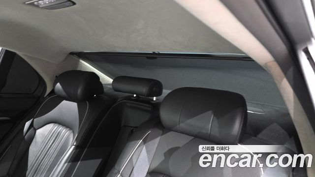 Genesis EQ900 5.0 GDI AWD Prestige 2016 — фото 33