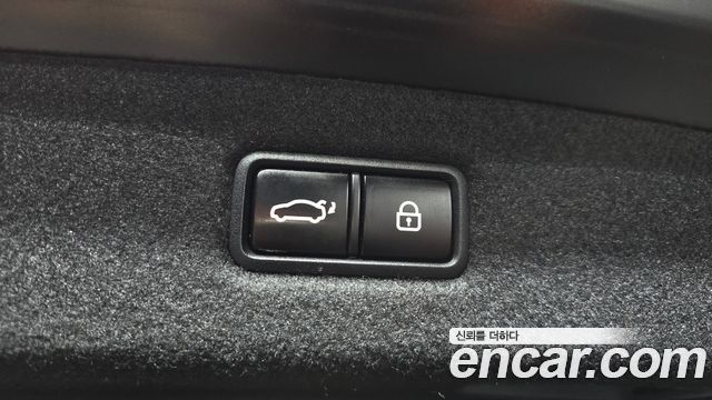 Genesis EQ900 5.0 GDI AWD Prestige 2016 — фото 37
