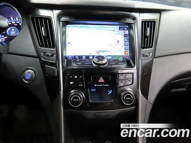Hyundai Sonata (YF) LPI Premier 2013 — фото 16