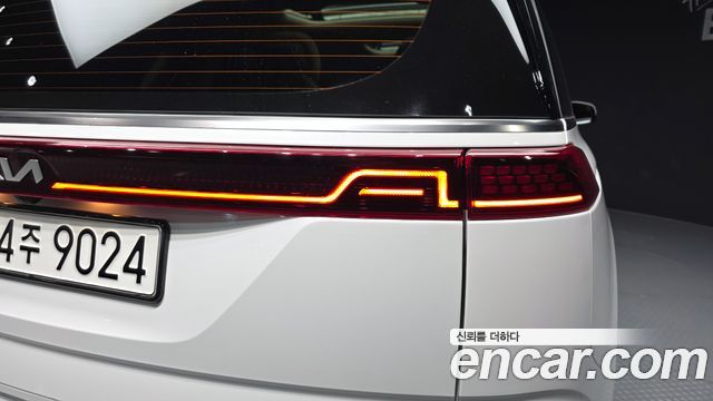Kia Carnival (IV) Diesel 7-Seater Signature 2023 — фото 23