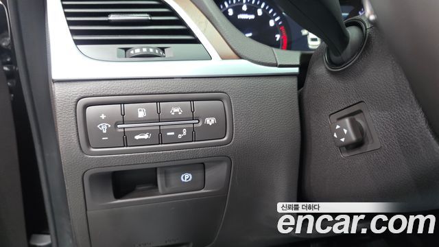 Genesis G80 3.8 GDI AWD Finest 2017 — фото 35