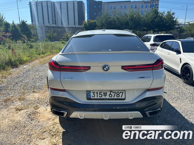 BMW X6 (G06) xDrive40i M Sport 2024 — фото 3