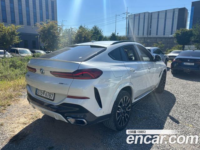 BMW X6 (G06) xDrive40i M Sport 2024 — фото 4
