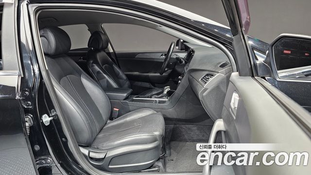 Hyundai Sonata (LF) LPI Premium Special 2016 — фото 31