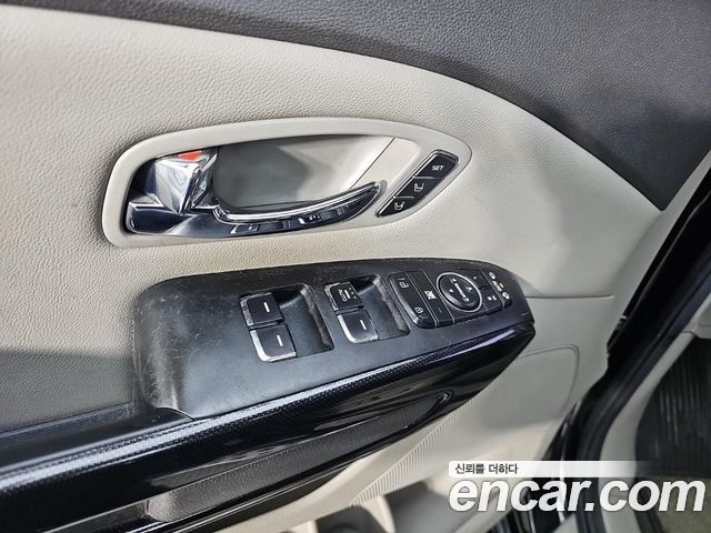 Kia Carnival 9-seater Noblesse 2017 — фото 17