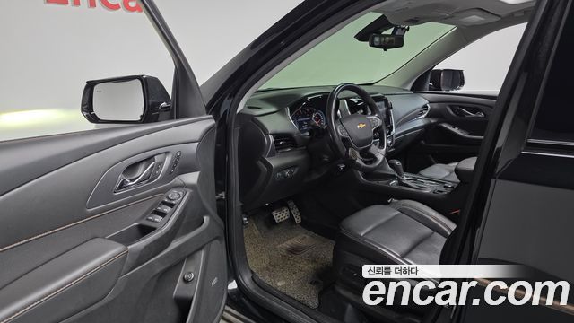 Chevrolet Traverse 3.6 AWD Redline 2020 — фото 10