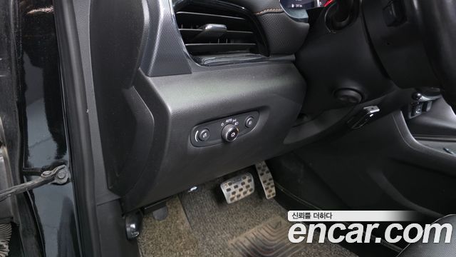 Chevrolet Traverse 3.6 AWD Redline 2020 — фото 33