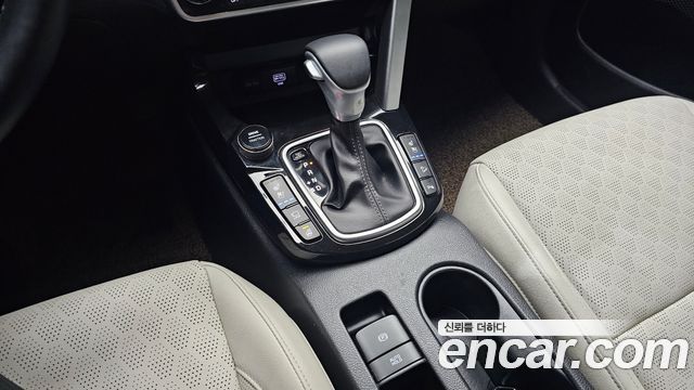 Kia Seltos Gasoline 1.6 Turbo 2WD Gravity 2023 — фото 9