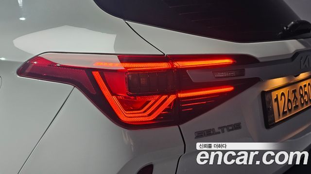 Kia Seltos Gasoline 1.6 Turbo 2WD Gravity 2023 — фото 29