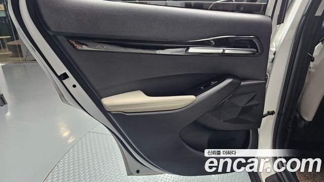 Kia Seltos Gasoline 1.6 Turbo 2WD Gravity 2023 — фото 31