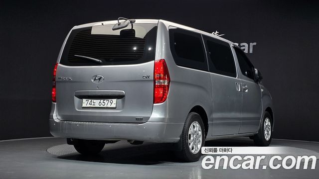 Hyundai Grand Starex 12-Seater Wagon CVX Deluxe 2013 — фото 2