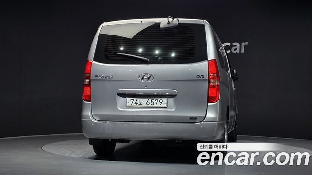 Hyundai Grand Starex 12-Seater Wagon CVX Deluxe 2013 — фото 4