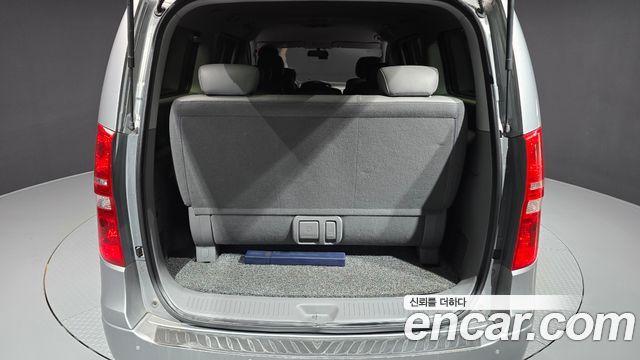 Hyundai Grand Starex 12-Seater Wagon CVX Deluxe 2013 — фото 35