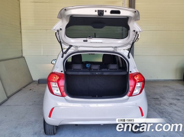 Chevrolet Spark LT 2021 — фото 23