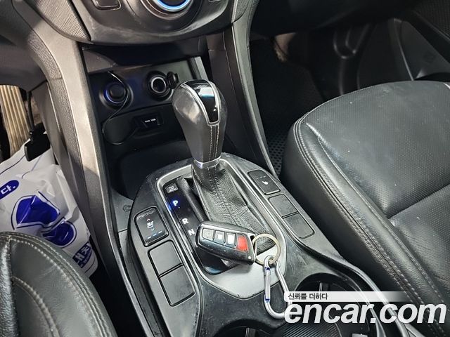 Hyundai Santa Fe (DM) Diesel(e-VGT) 2.0 2WD Premium 2013 — фото 7