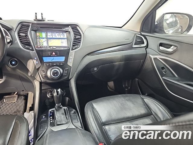 Hyundai Santa Fe (DM) Diesel(e-VGT) 2.0 2WD Premium 2013 — фото 9