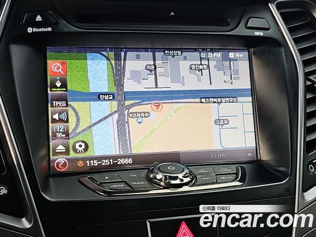 Hyundai Santa Fe (DM) Diesel(e-VGT) 2.0 2WD Premium 2013 — фото 17
