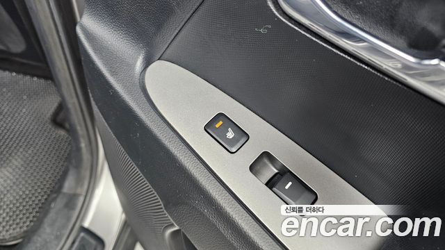 Kia Sportage R Diesel 2WD Prestige 2015 — фото 30