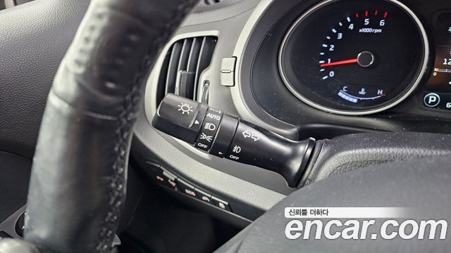 Kia Sportage R Diesel 2WD Prestige 2015 — фото 33