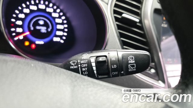 Hyundai Santa Fe (DM) Diesel(e-VGT) 2.0 2WD Exclusive 2015 — фото 28