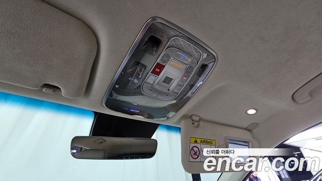 Genesis GV70 2.5T Gasoline 2WD 2024 — фото 17