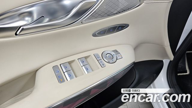 Genesis GV70 2.5T Gasoline 2WD 2024 — фото 30