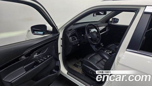 KG Mobility (SsangYong) Beautiful Korando Diesel 1.6 2WD C7 2023 — фото 11