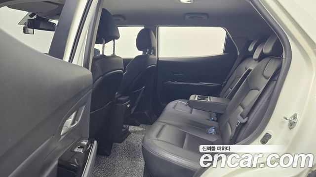 KG Mobility (SsangYong) Beautiful Korando Diesel 1.6 2WD C7 2023 — фото 12