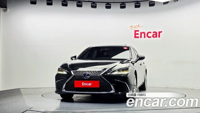 Lexus ES300h (VII) Executive 2021 — фото 3